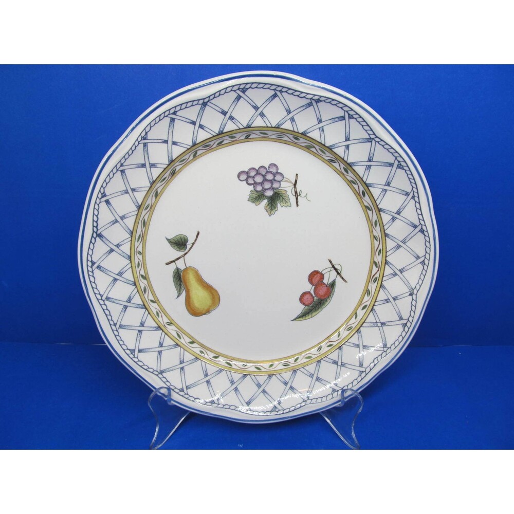 Studio Nova Fruit Bowl Pattern SH513   8 3/4" Salad Plate